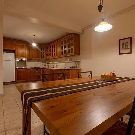 Terrace Triplex In Peninsula *